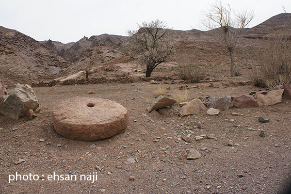 سنگ آسیابی که به آسیاب نرفت